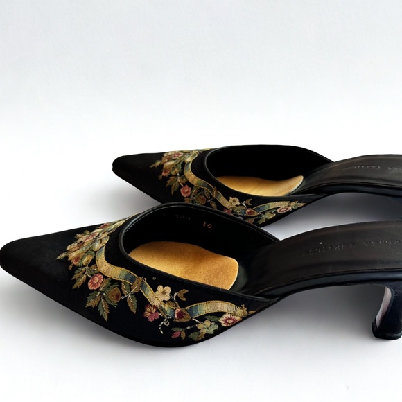 Chelsea Textiles Black Floral Embroidered Kitten Heel Mules Size 10 - Picture 4 of 6